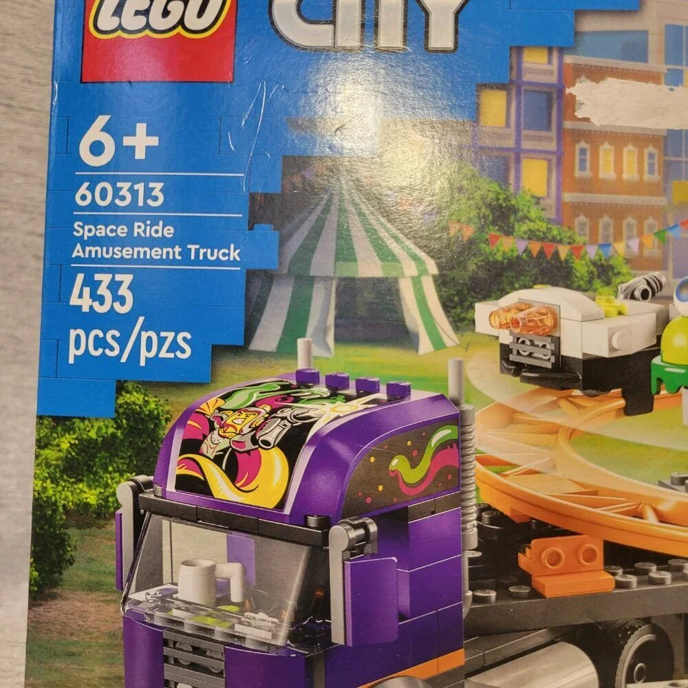 Lego City Space Ride Amusement Truck 60313